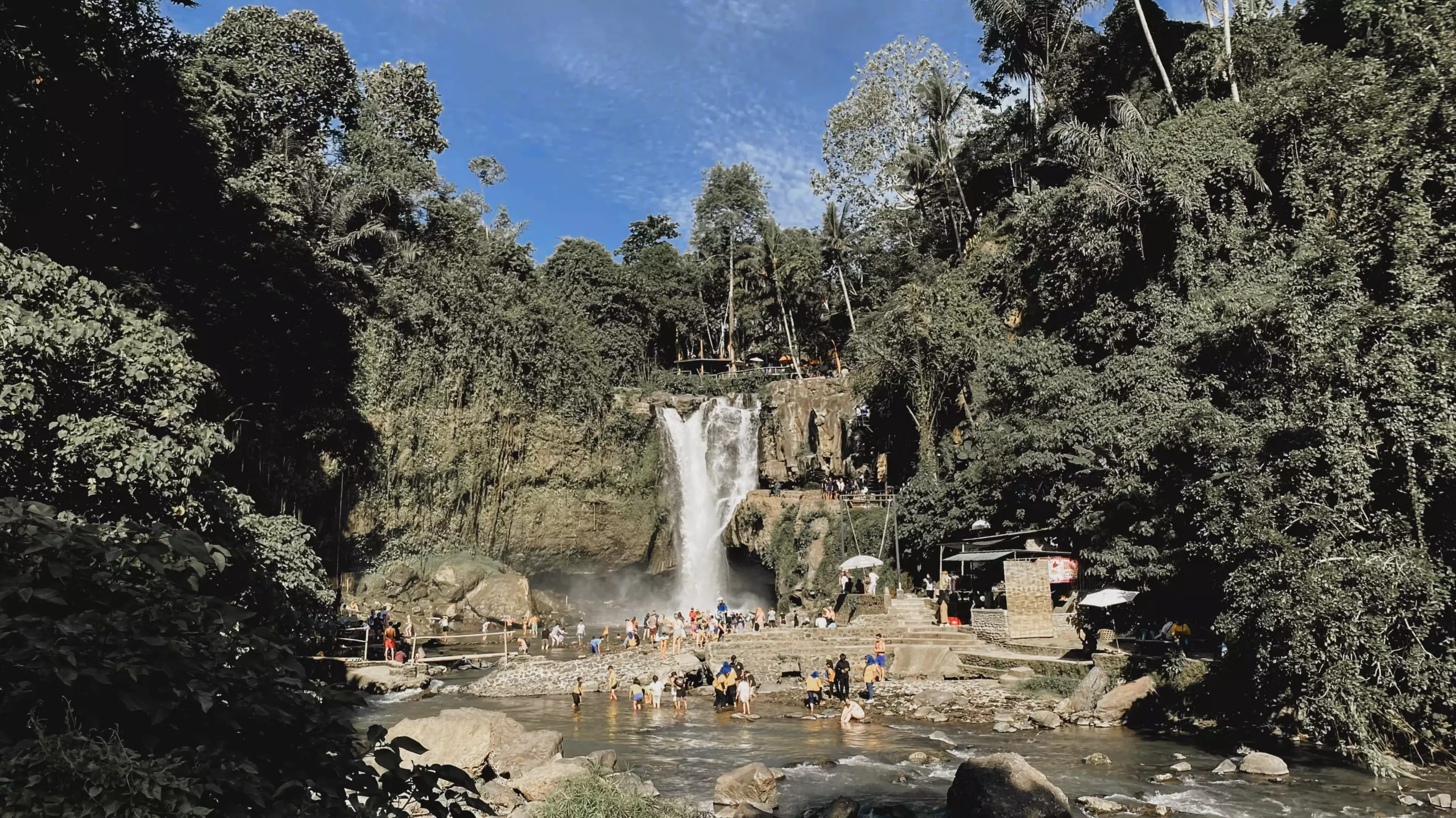 Tegenungan (2)
